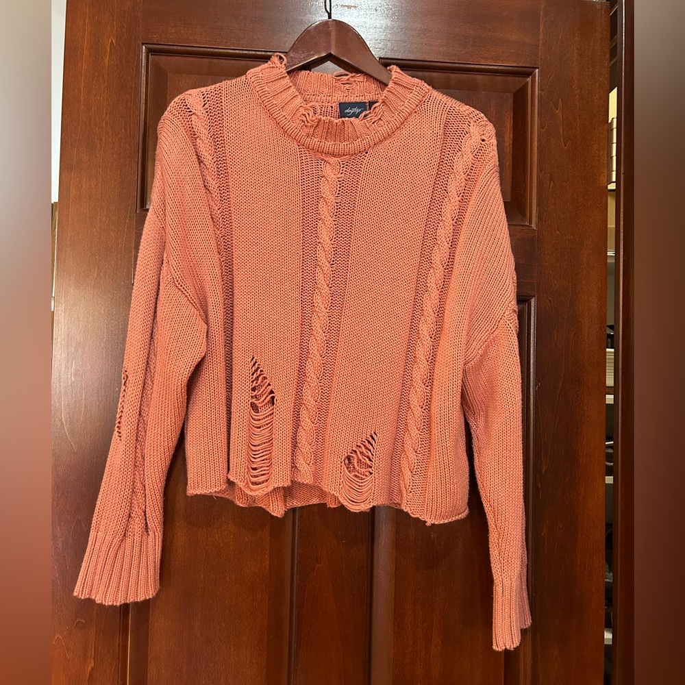 Daytrip Distressed Cropped Cable Knit Sweater L